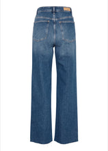 Load image into Gallery viewer, Part Two SimonaPW Jeans
