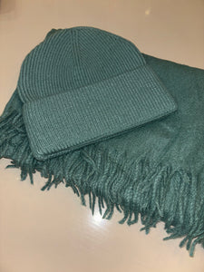 Lara Cosy Hat and Scarf Set