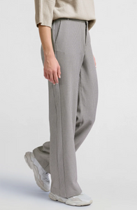 Yasmine Check Trouser